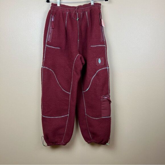 NWT Free People Sweatpants Fuzzy Burgundy Oversized Size S - Picture 4 of 9